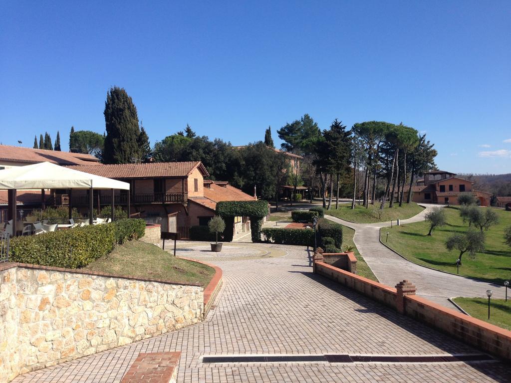 Pian Dei Mucini Resort Il Borgo Massa Marittima Kültér fotó